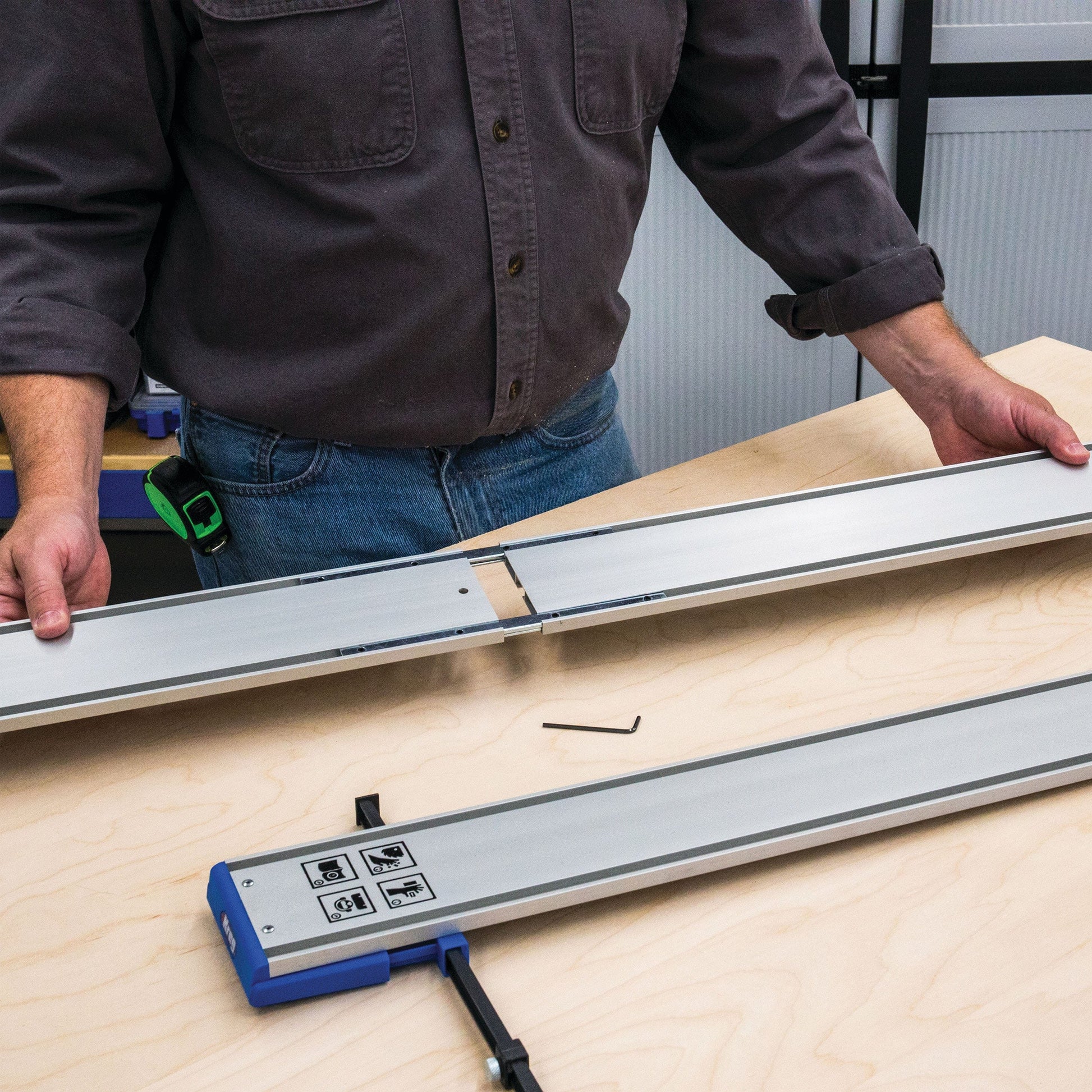 2-Foot Straight Edge Guide Extension alt 0
