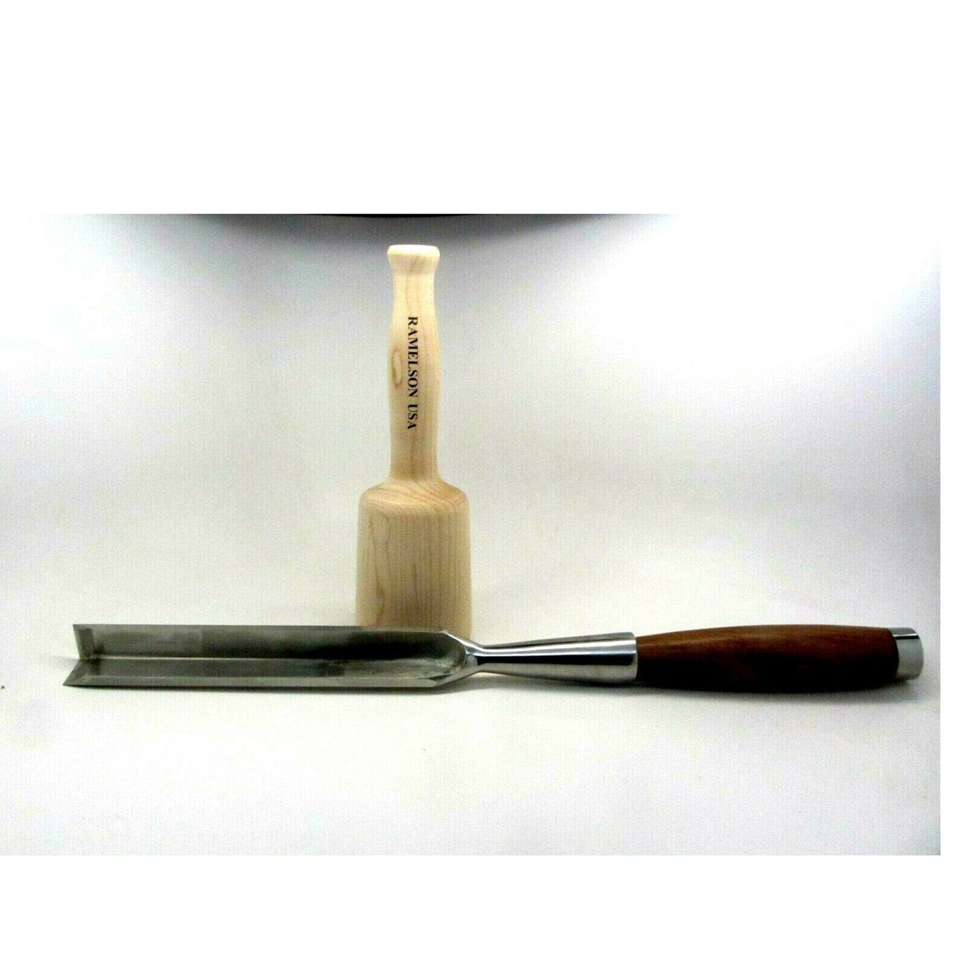 90 Degree Timber Corner Chisel and Mallet alt 0