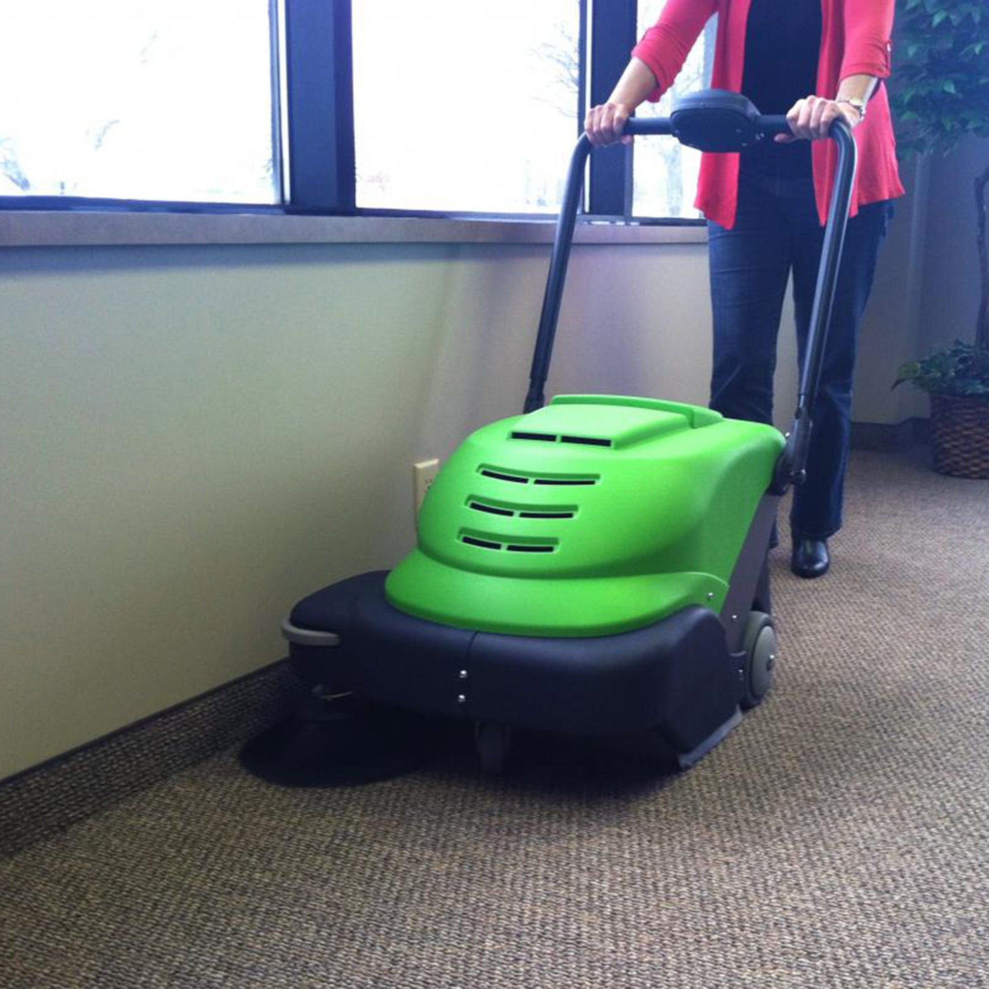 24" SmartVac 464 with Battery and Charger alt 0
